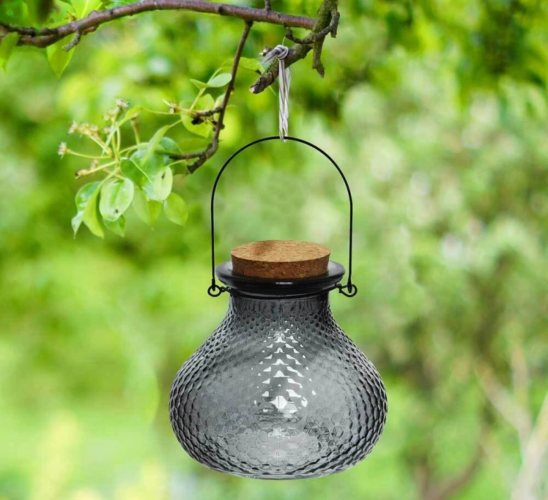 Wespenfalle Glas Grau Taupe zum Aufhängen Landhausstil Insektenfalle 13cm