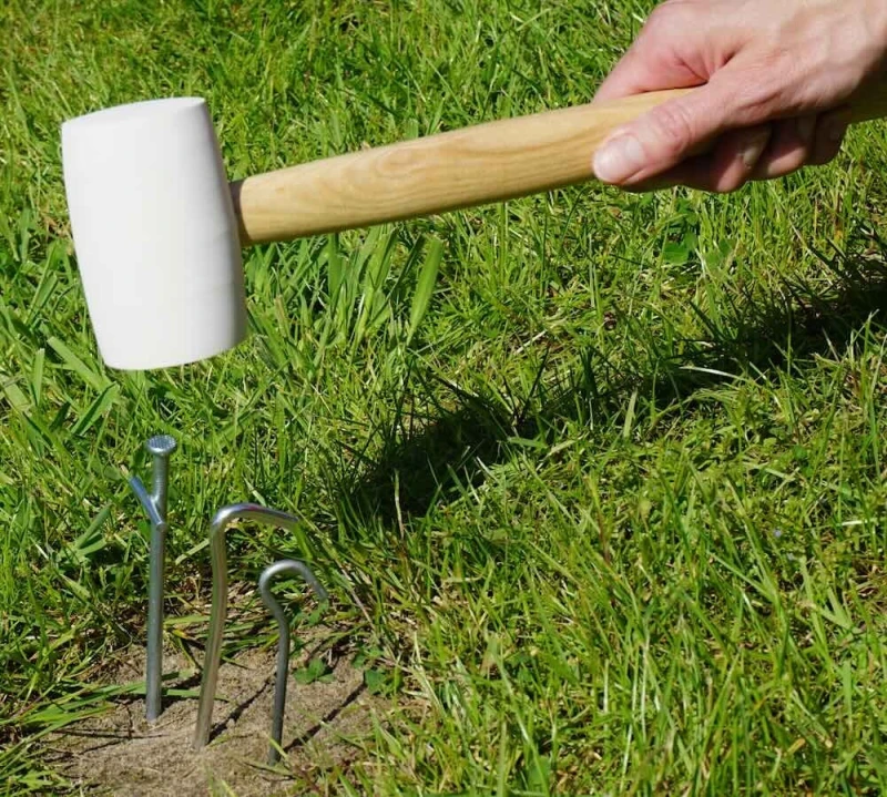 Gummihammer Camping Weiß für Heringe Holzgriff Zelt mit Heringsauszieher Haken