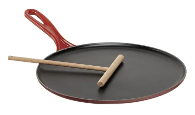 Le Creuset Crepes-Pfanne Gusseisen mit Holzschieber Kirschrot 27cm